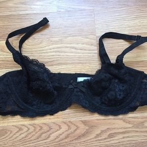 NWOT Laura Ashley Flirty Flower Lace Bralette, 34B